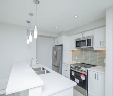 Benson Apartments - Photo 3