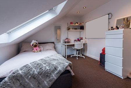 6 Bed Terraced House, Rothesay Avenue, NG7 - Photo 5