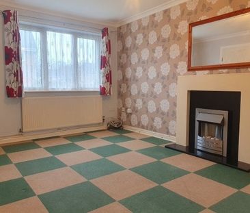 Selwyn Gardens, Boyatt Wood - Photo 3