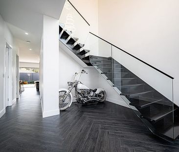Luxurious Four-Bedroom Family Home - Photo 5