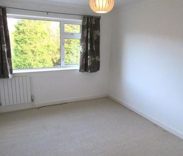 2 bedroom semi-detached house to rent - Photo 4