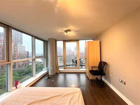 Blackwall Way, London - Photo 3