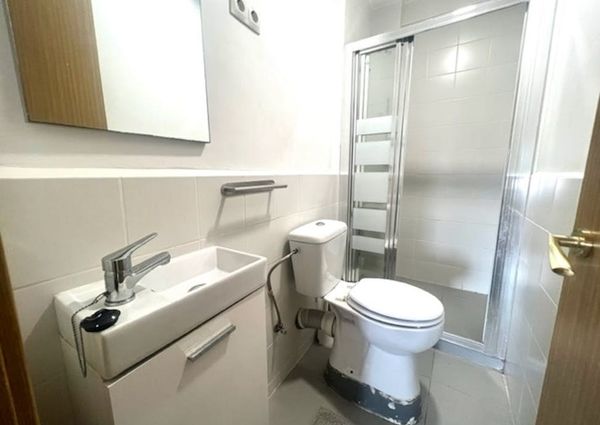 Calle León, Getafe, Community of Madrid 28903