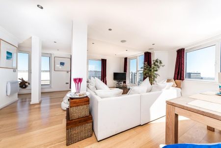 3 bedroom flat to rent - Photo 5