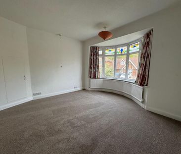 4 bedroom detached house to rent - Photo 2