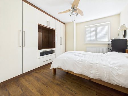 Staines Road East, Sunbury-On-Thames, TW16 - Photo 5