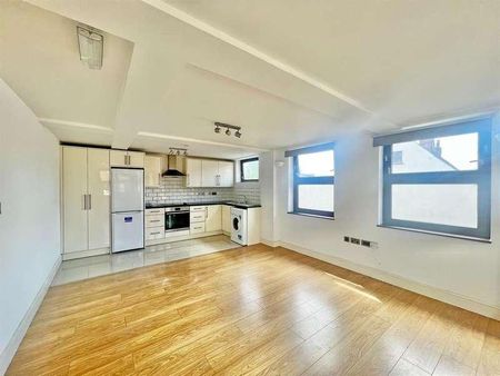 Bromham Road, Bedford, MK40 - Photo 2