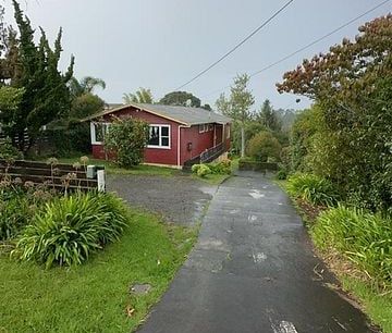 Spacious 4BR Family Home with Spacious Room! - Photo 1