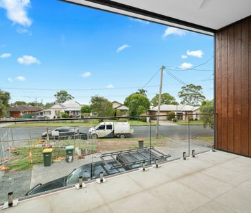 Luxury Townhouse Living in the Heart of Taree West - Photo 4