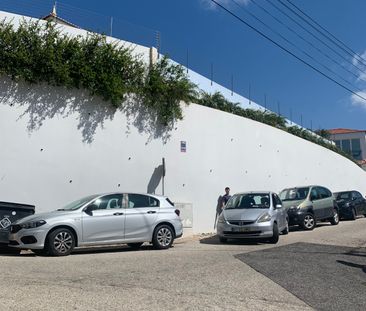Apartamento T1 renovado para arrendamento sem móveis no Estoril - Photo 2