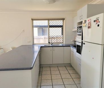 Spacious timber and tile floor. - Photo 1