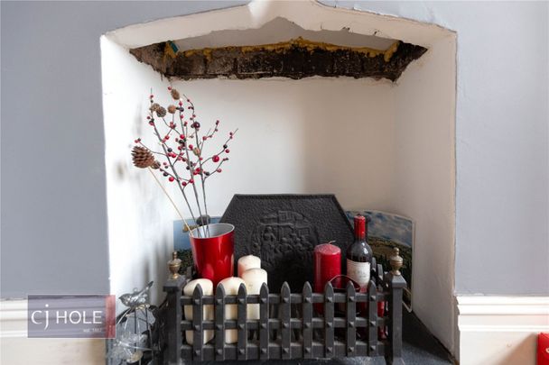 Downend Road, - Photo 1