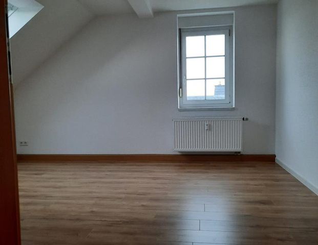 NEU RENOVIERT im Dachgeschoss - Photo 1