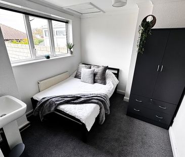 Room in a Shared House, Elm Grove, BN2 - Photo 1