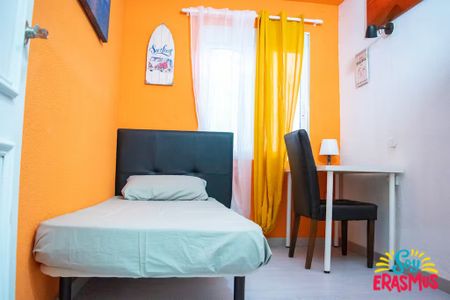 Calle Visitación, Valencia, Valencian Community 46009 - Photo 3