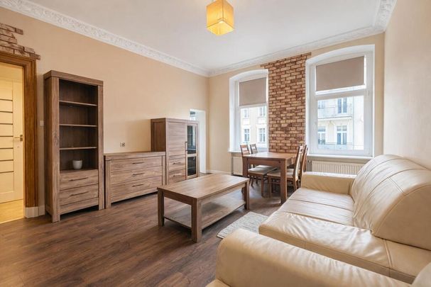 Na wynajem przytulne 2 pokoje z balkonem-Turzyn - Photo 1