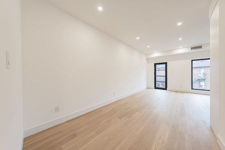 For Lease - 14 Holmesdale Road Unit# PH, Toronto, Ontario - Photo 2