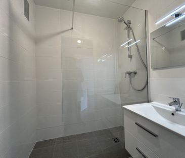 Location Appartement 2 pièces 40m² ST MAUR DES FOSSES 94100 - Photo 4