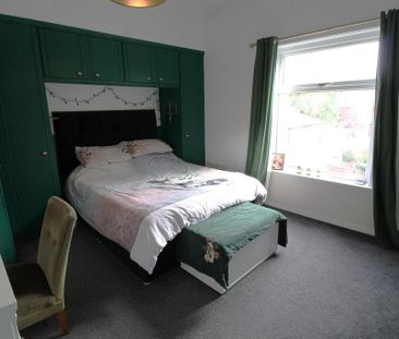 2 bedroom terraced house to rent - Photo 2