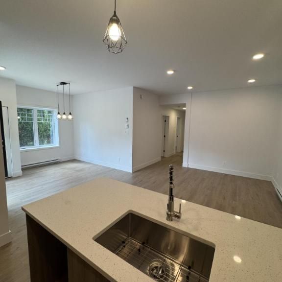 4 1/2 - Sherbrooke - 1 488 $/mois - Photo 1