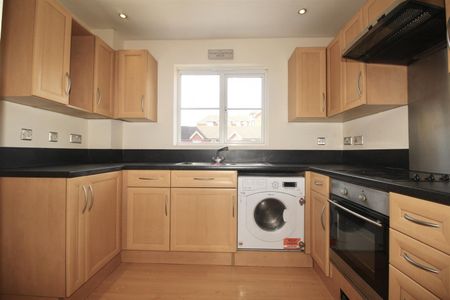 1 Bedroom Maisonette To Let - Photo 4