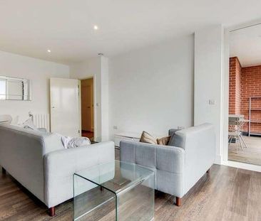 Plumstead Road, Woolwich, SE18 - Photo 1