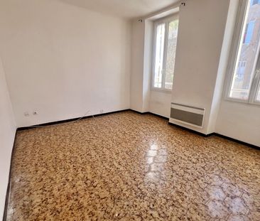 Appartement 2 pièces 34m2 MARSEILLE 3EME 465 euros - Photo 3