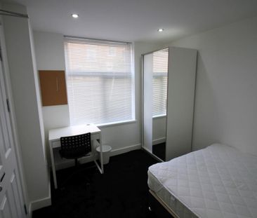 5 bedroom terraced house to rent - Photo 5