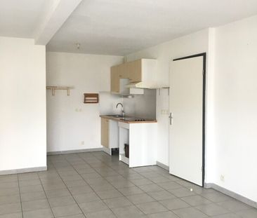Location Appartement 3 pièces 66m² JURANCON 64110 - Photo 3