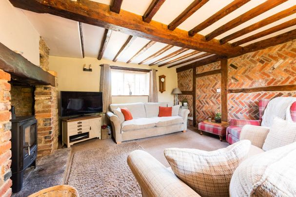 Tucks Lane, Longworth, Abingdon, Oxfordshire, OX13 - Photo 1