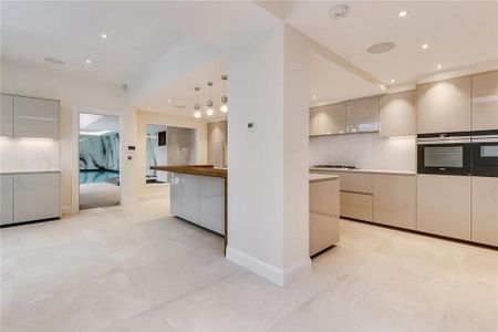 8 bedroom detached house to rent - Photo 2