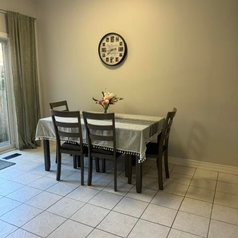 For Lease - 45 Northampton Boulevard, Hamilton, Ontario - Photo 1