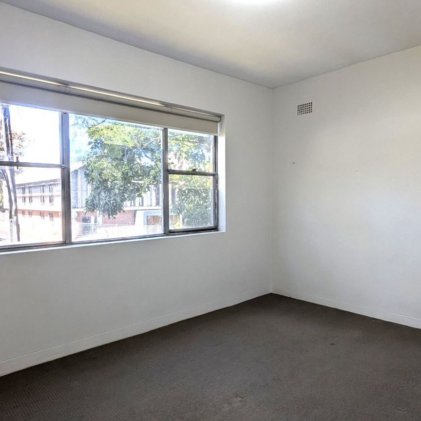 &ast;&ast; Deposit Taken&comma; &dollar;900&sol;Wk &ast;&ast; - Photo 1