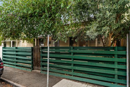 4 Percy Street, Prahran VIC 3181 - House For Rent | Domain - Photo 3