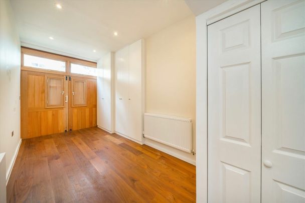 Linden Mews, W2, London - Photo 1
