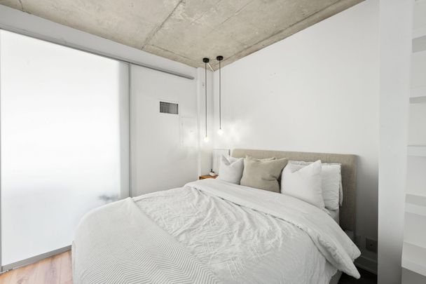 For Lease - 2 Gladstone Avenue Unit# 606, Toronto, Ontario - Photo 1