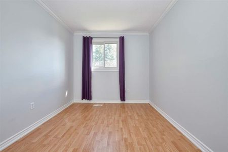 For Lease - 31 D'ambrosio Drive, Barrie, Ontario - Photo 5