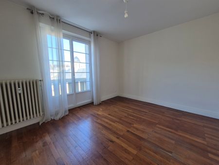 CHAMBERY CENTRE Beau T4 de 105 m² – ref 137 - Photo 5
