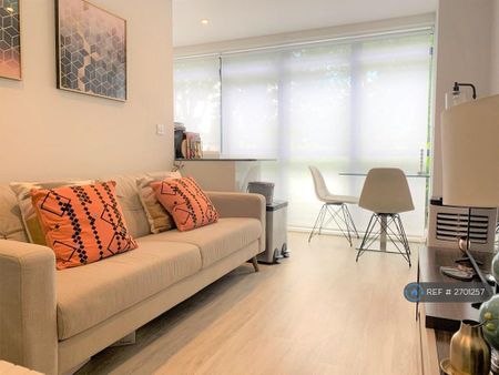 1 bedroom flat to rent - Photo 5