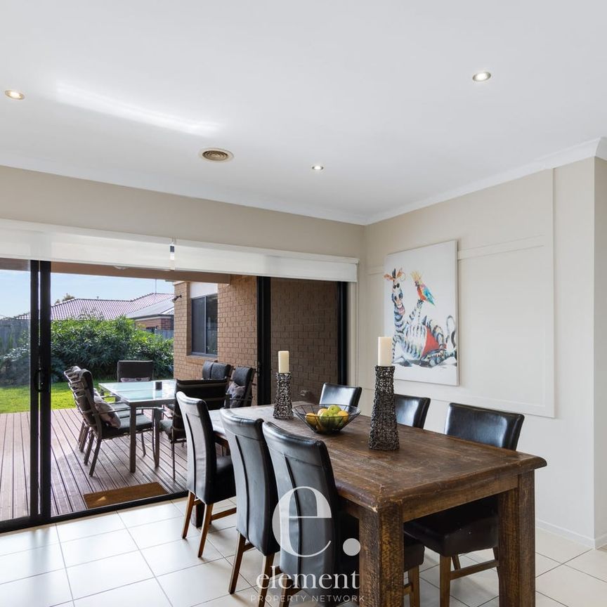 Easy Living on the Surf Coast | Self Contained Room - Photo 1