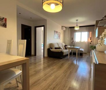 Piso de alquiler en C. Álamos, Residencial Triana - Barrio Alto - Photo 2