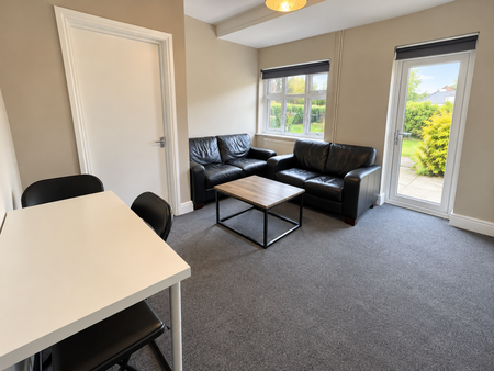 55 Garendon Road - Detached with Huge Garden Loughborough - Photo 2