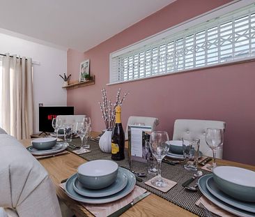 4 Bed Semi-Detached House, Rylance St, M11 - Photo 2