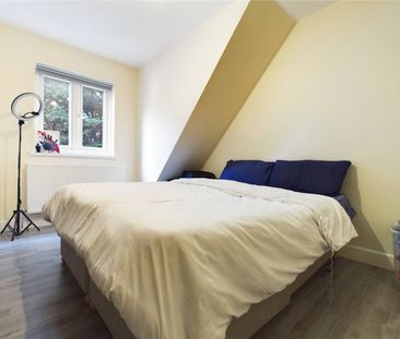 Honey End Lane, Reading, Berkshire, RG30 - Photo 2