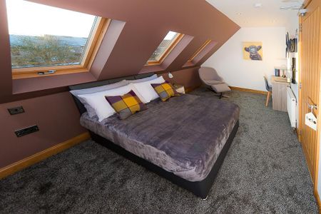 4 bedroom house of multiple occupation to rent - Photo 3
