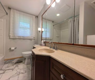 For Lease - 66 May Avenue, East Gwillimbury, Ontario - Photo 4