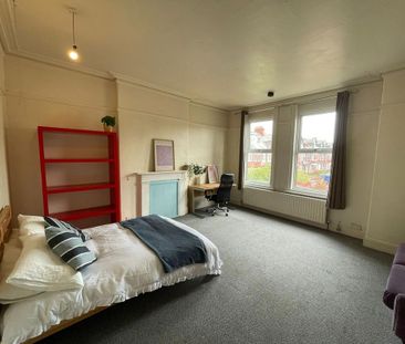 5 bedroom house to rent - Photo 2