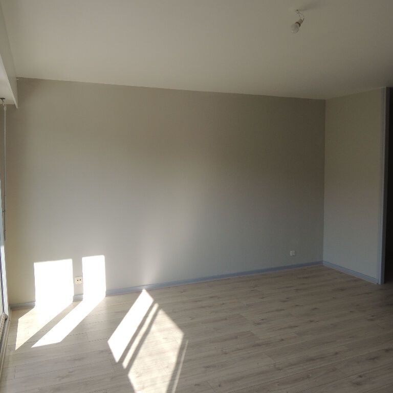 Appartement à louer - REIMS- QUARTIER MOISSONS - Photo 1