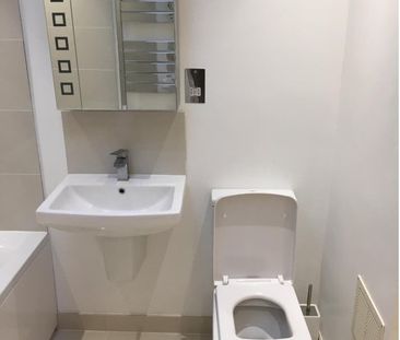 Studio Flat, Kersfield House, SW15 - Photo 4