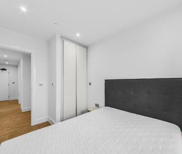 3 bedroom flat to rent - Photo 5